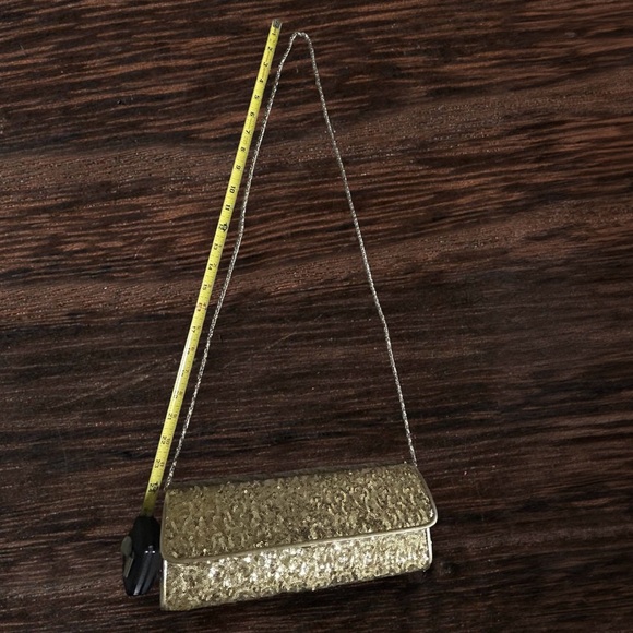 Gold Sequin Clutch/Bag/Party Handbag With Chain Strap by Forever 21 - Picture 4 of 6
